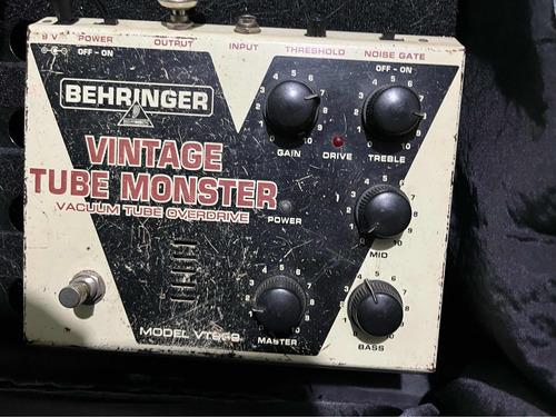 Pedal Behringer Vintage Tube Monster