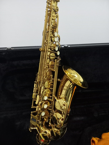 Saxofone Alto Júpiter 769-767