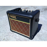 Vox Mini3 G2 Classic 3w, 11 Amps / Guitar - Mic - Aux Inputs