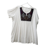 Blusa Bambula Con Aplique En La Parte Del Escote T 46 Y 48