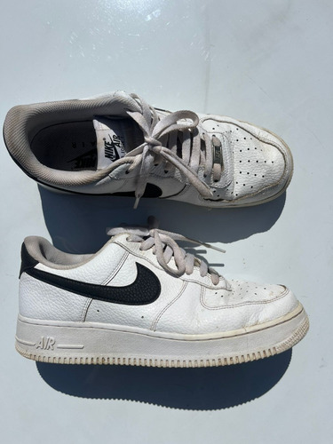 Nike Air Force 1 Black And White
