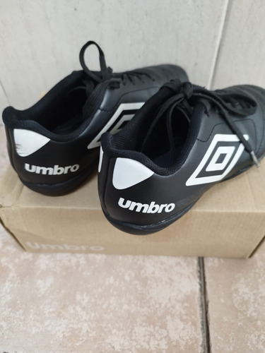 Botines Umbro Class Jr Negro Blanco Niño 36 