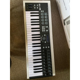 Teclado Controlador Midi Arturia Keylab Essential 49 Black