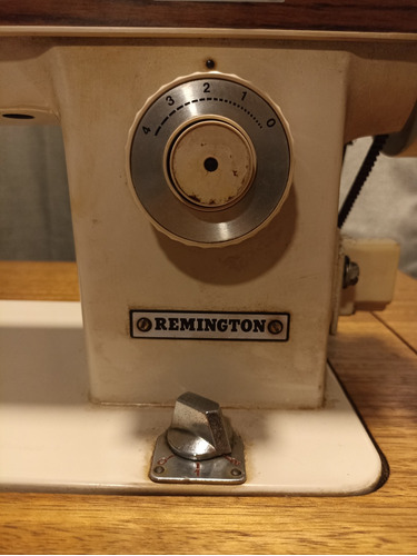 Maquina De Coser Remington