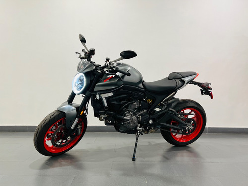 Ducati Monster Plus 