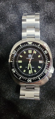 Relógio Steeldive Seiko Automático Fundo Preto