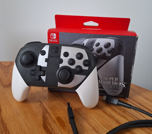 Nintendo Switch Pro Controller Super Smash