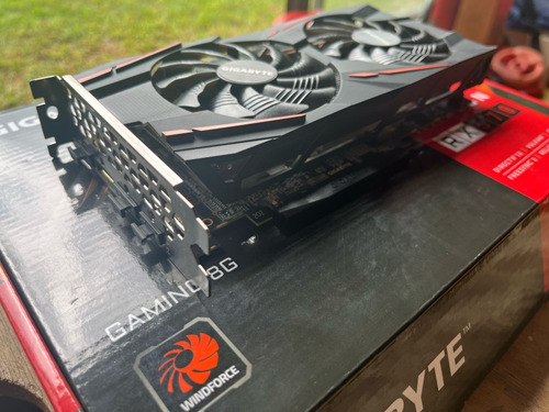 Radeon Rx570 8gb Gigabyte(no Minada)