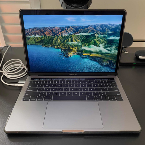 Macbook Pro (13-inch, 2019, Four Thunderbolt 3 Ports)