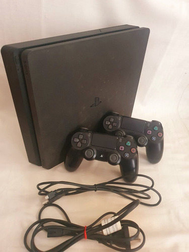 Play Station 4 Slim,  500 Gb , 2 Joystick