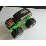 Spin Master Grave Digger Monster Jam See-thru Crew Truck 