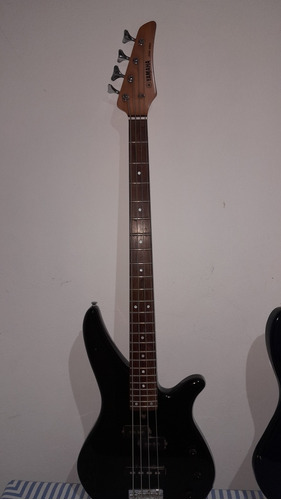 Bajo Electrico Yamaha Erb 300 Y Mirrs 