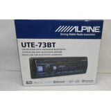 Alpine Ute-73bt Radio Fm Auxiliar 3.5 Usb Bluetooth 3 Rca 2v