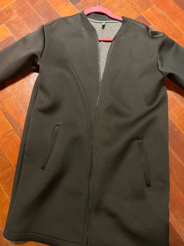 Campera Benetton Negra Leer Bien