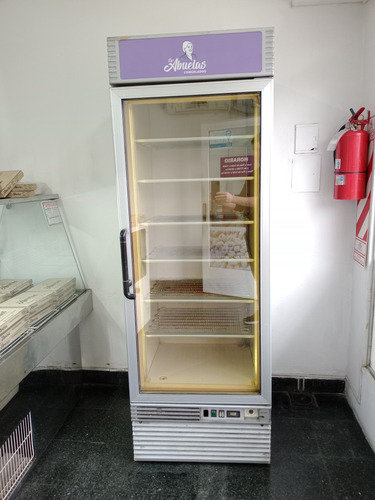 Freezer Exhibidor Vertical - 6 Estantes - 590lts -18°c