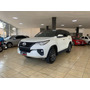 Calcule o preco do seguro de Toyota Hilux Sw4 2.8 Srx 4x4 7 Lugares 16v Turbo Intercooler ➔ Preço de R$ 305990