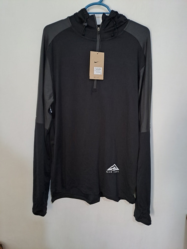 Sudadera Caballero Nike M Axila 51cm, Hombro 42cm 