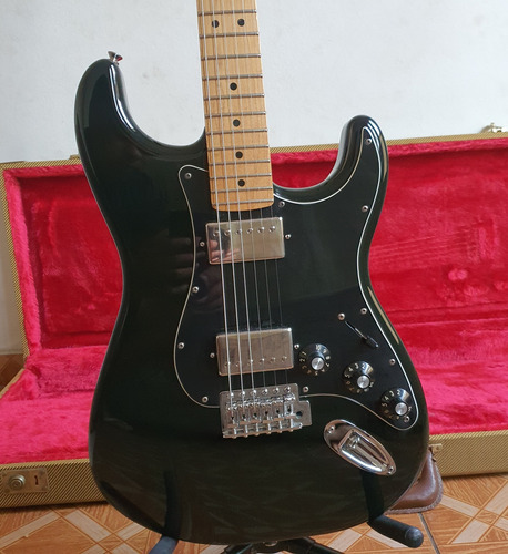 Fender Stratocaster Blacktop