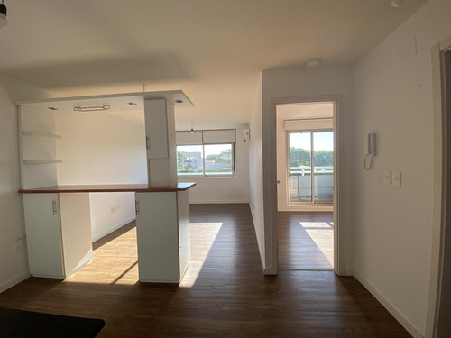 Venta De Apartamento 1 Dormitorio Y Cochera! Prado!