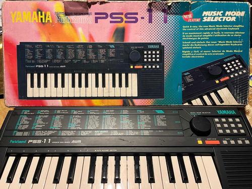 Teclado Yamaha Pss-11 Portasound C/caixa Manual E Fonte Raro