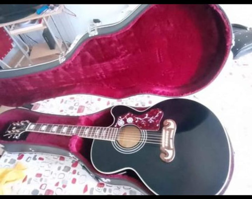 Guitarra EpiPhone J-200