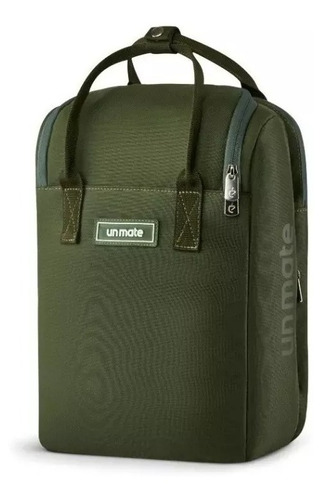 Mochila Para Notebook Y Mate Impermeable Con Division Verde