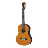 Guitarra Yamaha Clásica De Concierto Tapa De Cedro C/estuche