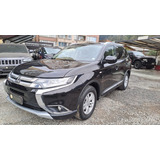 Mitsubishi Outlander 2.0 4x2 Mecanico