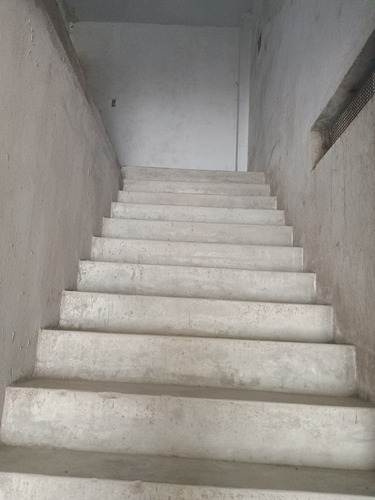 Departamentos En Venta 3ro Y 4to Piso Ubicados En Villa Marí - Imagen 2