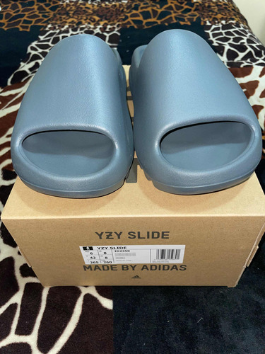 Yeezy Slides Slate Grey 6mx