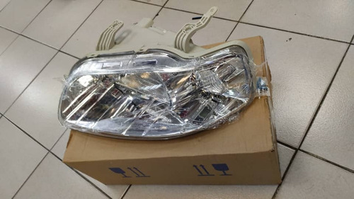 Faro Delantero Izquierdo Chevrolet Aveo 2004-2005 Foto 2