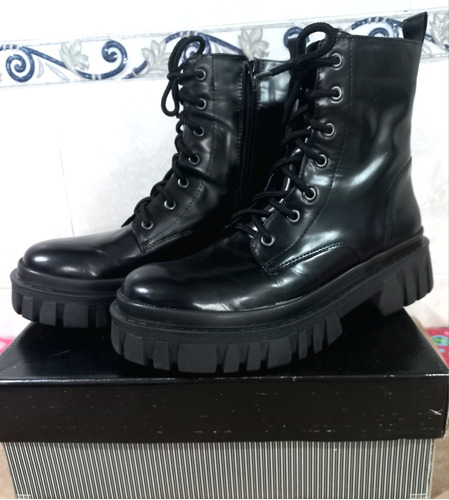 Bota Borcego Cordones Cuero Negro 40