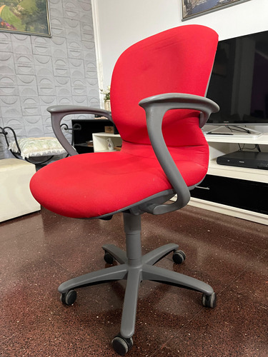 Silla Pc Oficina Ergonómica Regulable Usada Como Nueva  