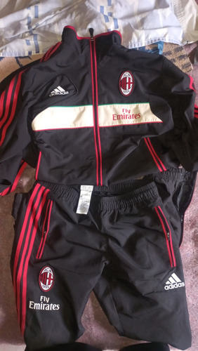 Conjunto Milan Italia