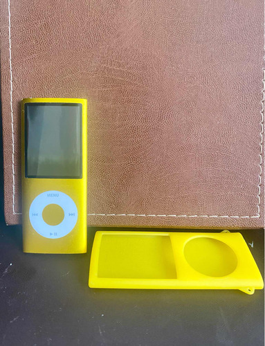 iPod Nano (4a Geração) Com Capa De Silicone. 8 Gb