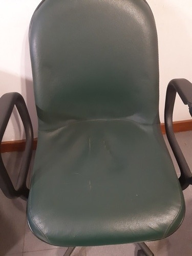 Sillón Ejecutivo De Oficina Marca Giroflex Original De Cuero