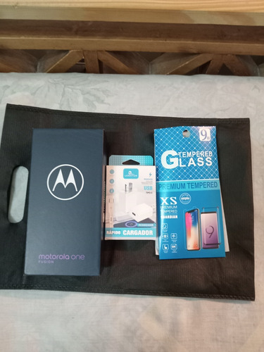 Celular Motorola One Fusion Color Azul Océano 