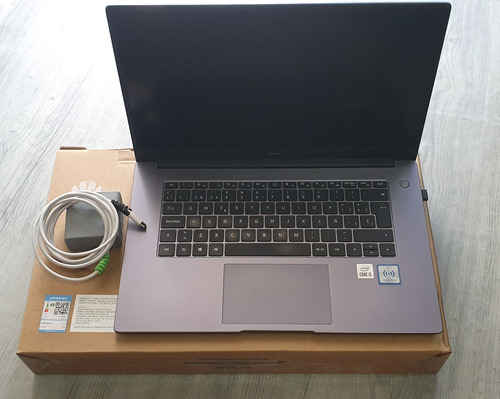 Huawei Matebook D15 Corei5 8gbram 512ssd