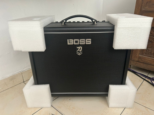 Amplificador Boss Katana 50