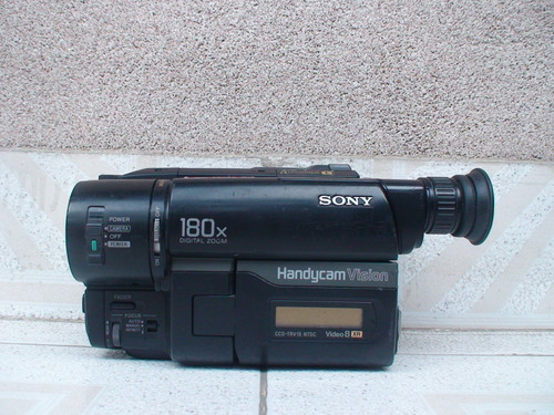  Camara De Video Sony Handycam Video 8-h8xr Ccd-trv16