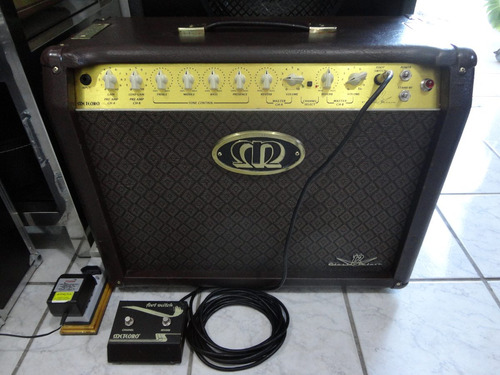 Amplificador Meteoro All Tube Classic Delux V12