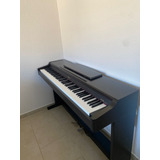 Piano Digital Con Mueble Roland Hp 137 R + Banqueta Plegable