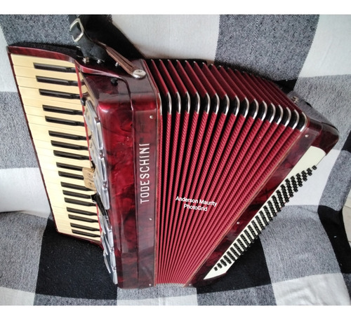 Acordeon Todeschini De 120 Baixos (relíquia)