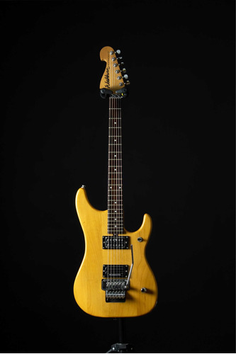 Guitarra Washburn N2 Signature Nuno Bettencourt (nova)