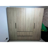 Closet De Madera Usado En Muy Buen Estado. Medidas:  2m X 2m