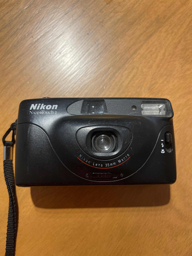 Nikon Nicetouch 2 - Camara 35mm - Rollo