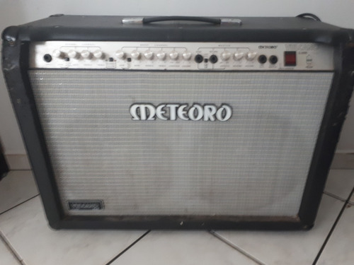 Amplificador De Guitarra Meteoro G200 Pré Valvulado 200w Rms