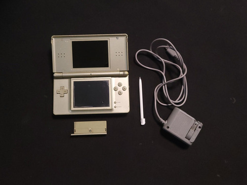 Nintendo Ds Lite Dorado The Legend Of Zelda A