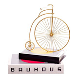 Kit Caixa Livro Bauhaus P G + Bicileta Dourada Em Metal 3pçs