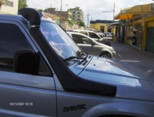 Snorkels Mitsubishi Montero Con Logo Safari Foto 3